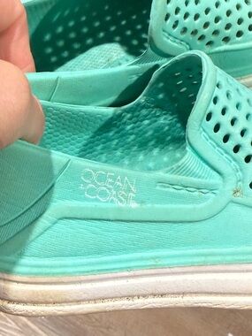 Ocean Coast Kids' Teal Water Shoes